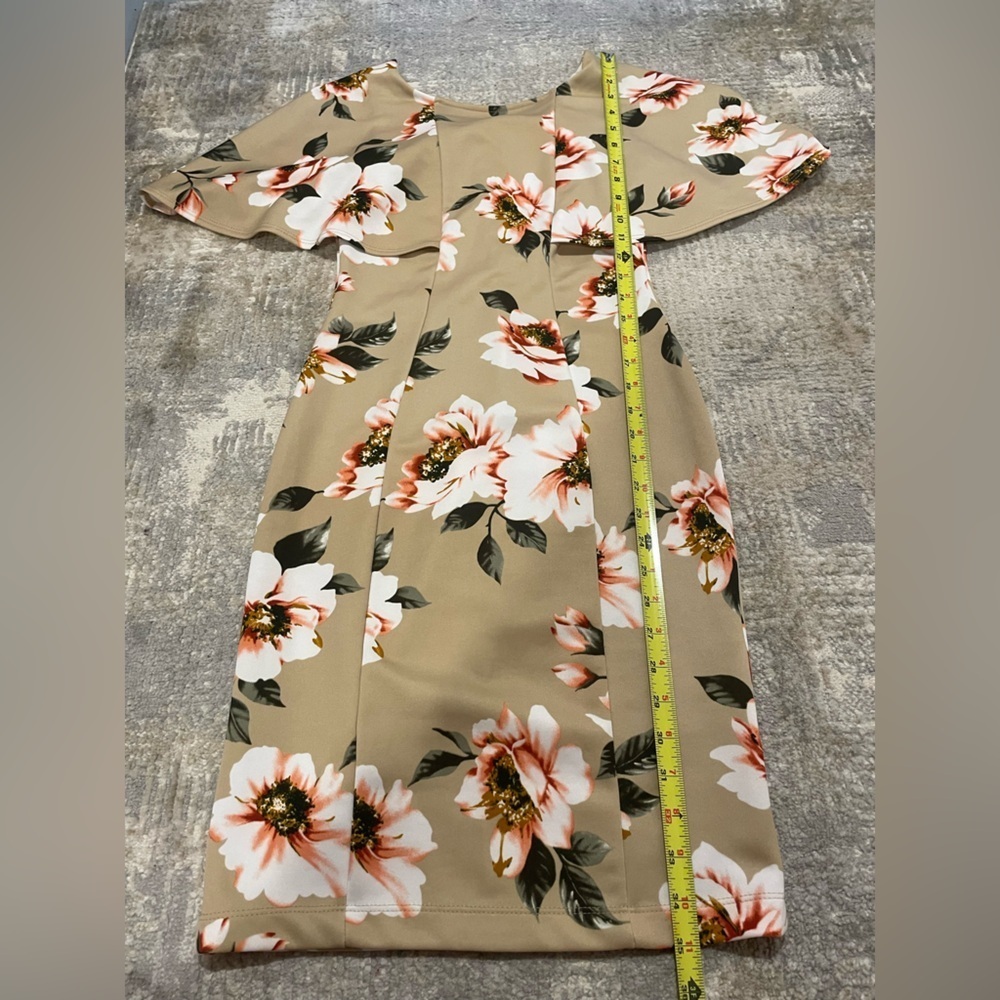 ViJo Couture Floral Pencil Dress, Size Medium- Runs Small Shoulder Shawl Detail - Picture 11 of 11